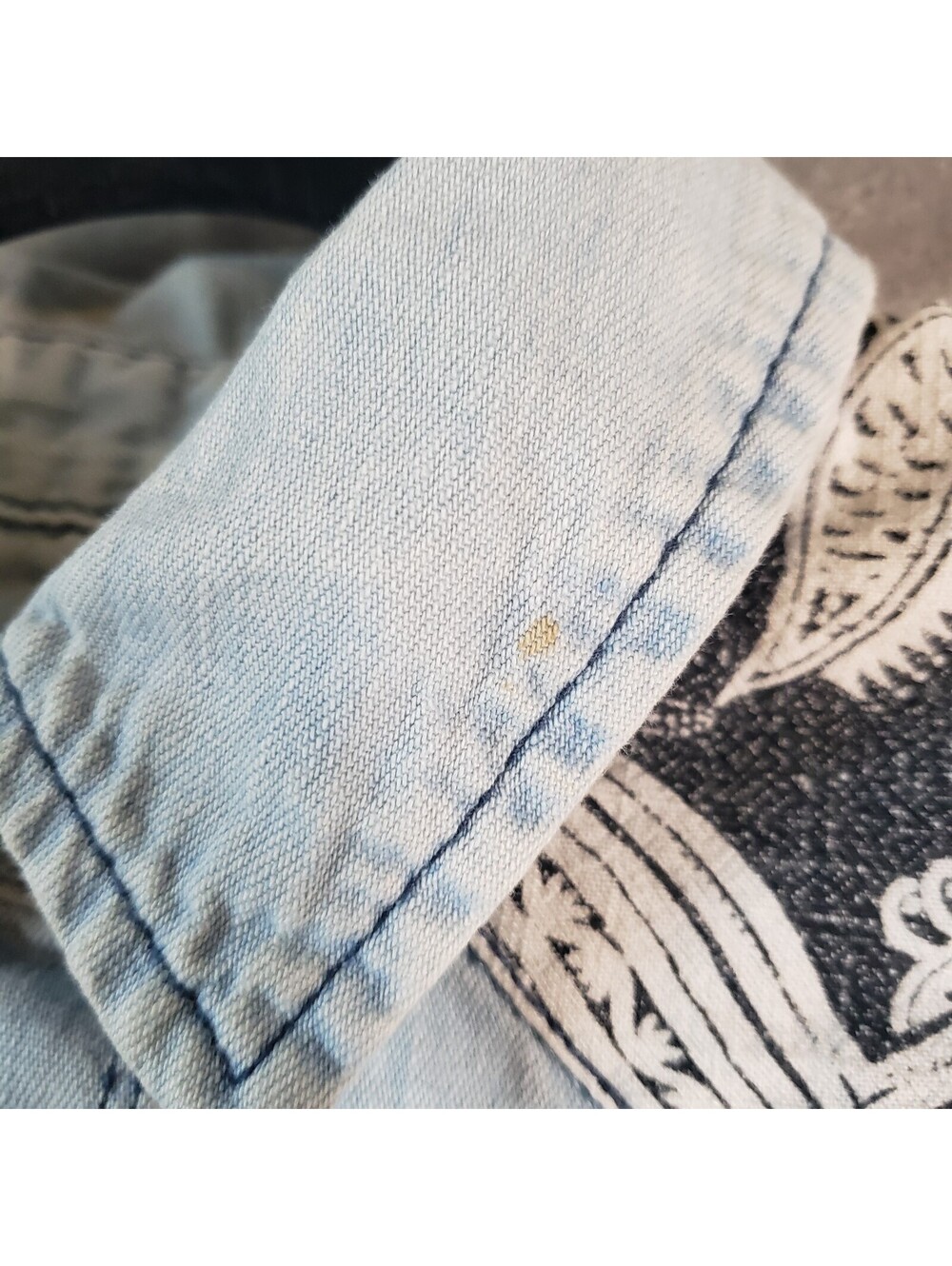 Free People XS Blue Denim Western Paisley Button-Up Shirt Pockets - Picture 9 of 9